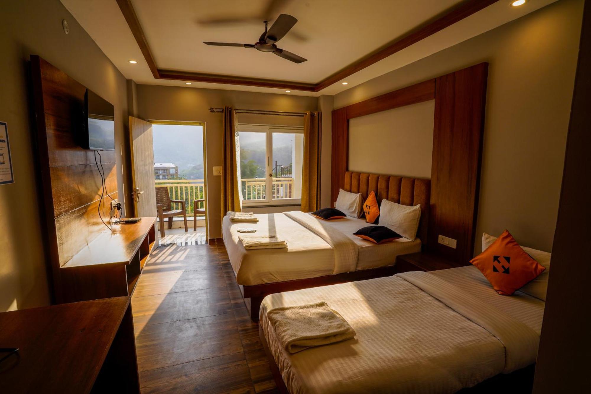 Хостел Hide-In Rishikesh, Laxman Jhula Екстер'єр фото