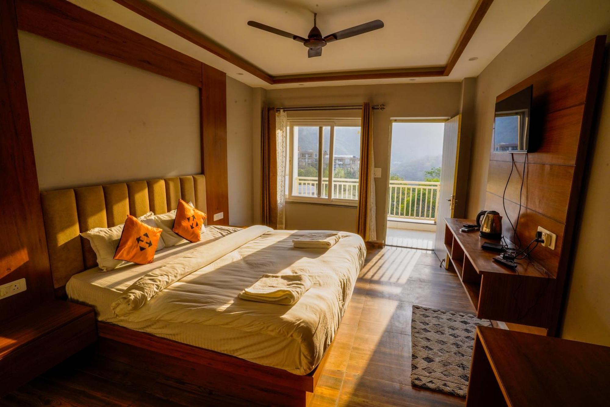 Хостел Hide-In Rishikesh, Laxman Jhula Екстер'єр фото