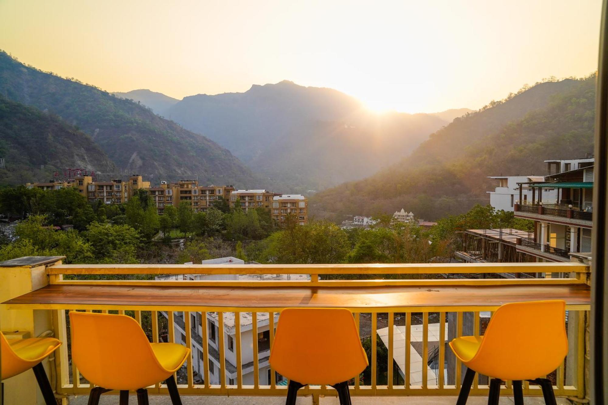 Хостел Hide-In Rishikesh, Laxman Jhula Екстер'єр фото